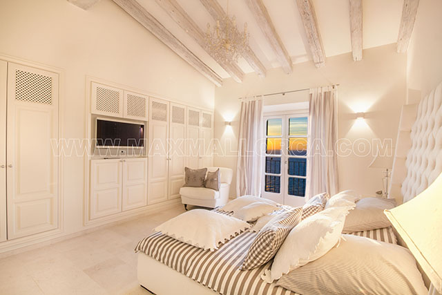 villa_riviera_maison_mallorca_lambert_loewe_bose_puerto andratx_mallorca_cala_llamp_gran_folies_beach_www.maxmallorca.com_max_mallorca_copyright_29.jpg